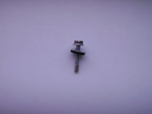 Surub cap hexagonal virf autoperforant cu saibe otel cauciuc